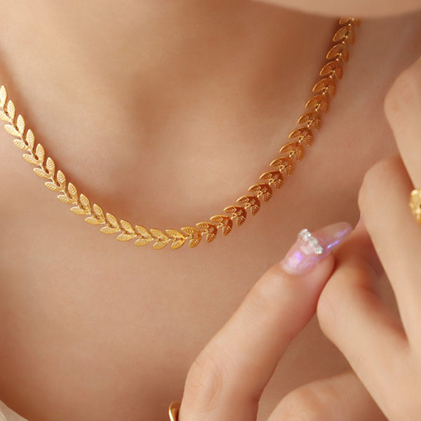 Kriti Chain Necklace