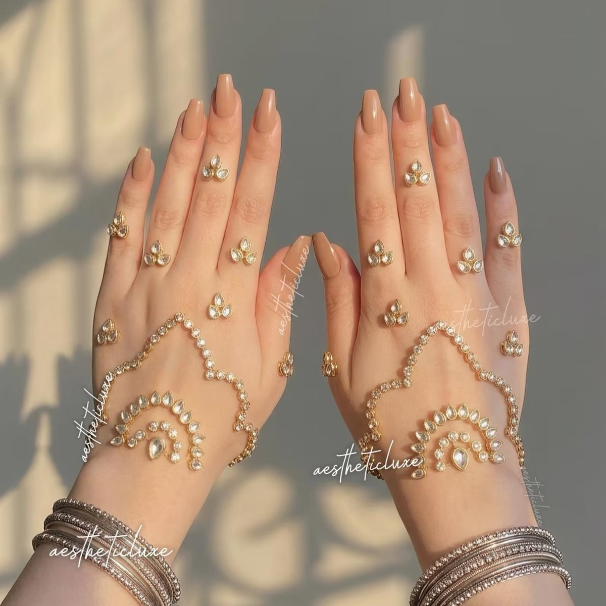 Kundan Mehndi Hand Sticker | Reusable Indian Pakistani Bridal Hand Jewelry for Mehndi, Sangeet & Walima | Henna Mirror Work with Beads Gems