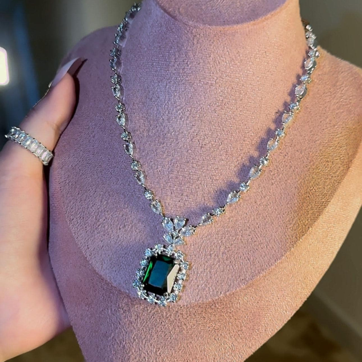 Alia Bhatt Emerald green Pendant Set in American Diamond Classy high quality cz zircon jewelry for wedding