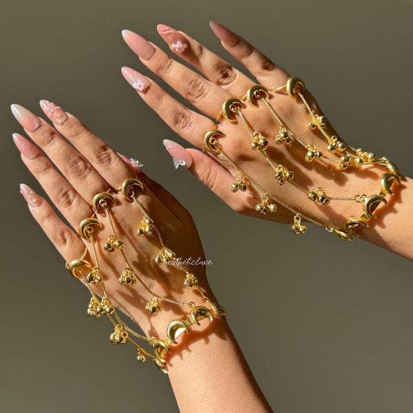 Chand Haathphool | Gold Plated Ghungroo Panja Link Bracelet with Rings | Bridal Moon Hathphool Pair