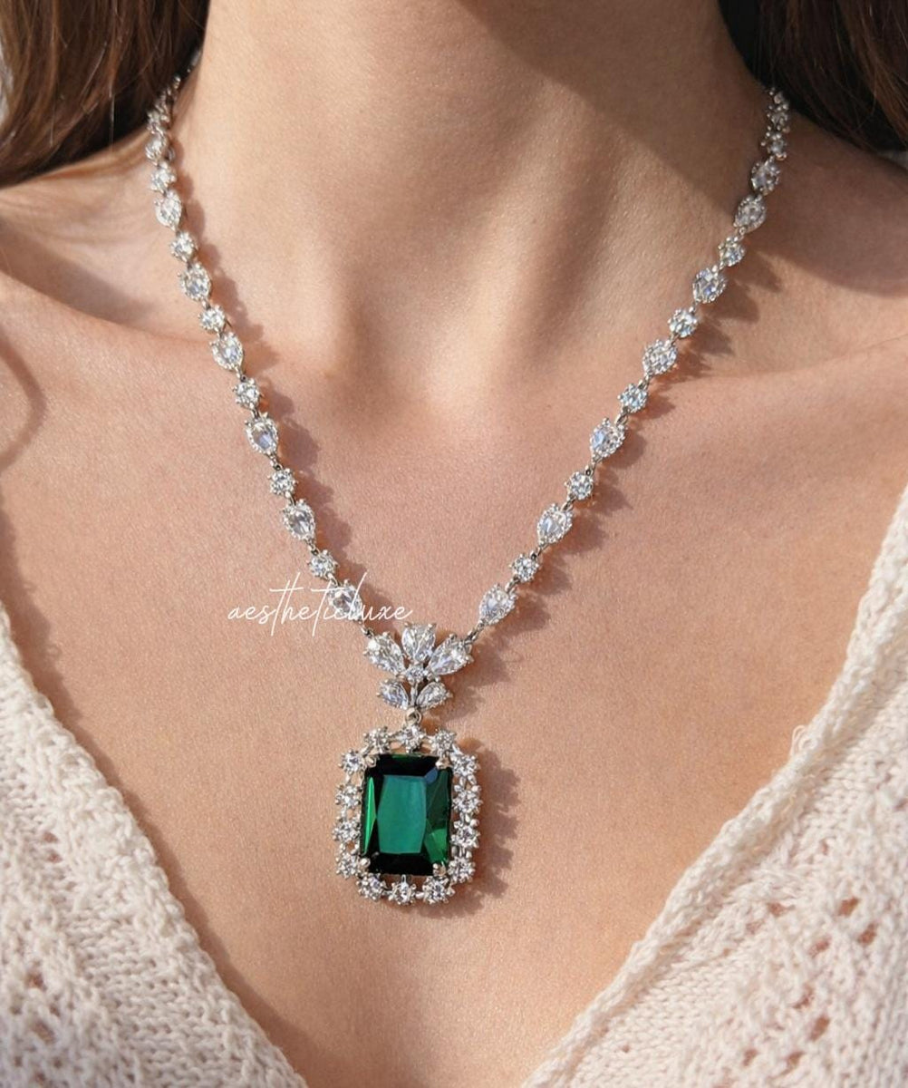 Alia Bhatt Emerald green Pendant Set in American Diamond Classy high quality cz zircon jewelry for wedding