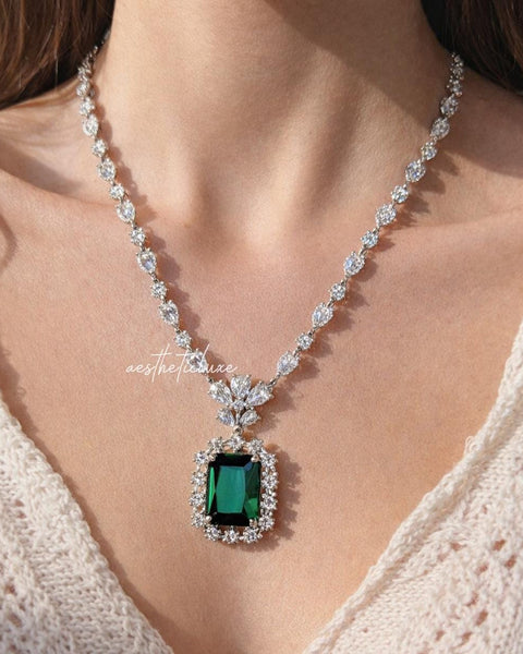 Alia Bhatt Emerald green Pendant Set in American Diamond Classy high quality cz zircon jewelry for wedding