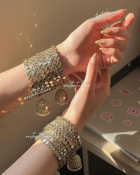 Champagne Gold Jhumka Bangle Set, Kundan Bridal Chura, Indian Wedding Bangles, Pakistani Jewelry, Mehndi Sangeet Bridal Set
