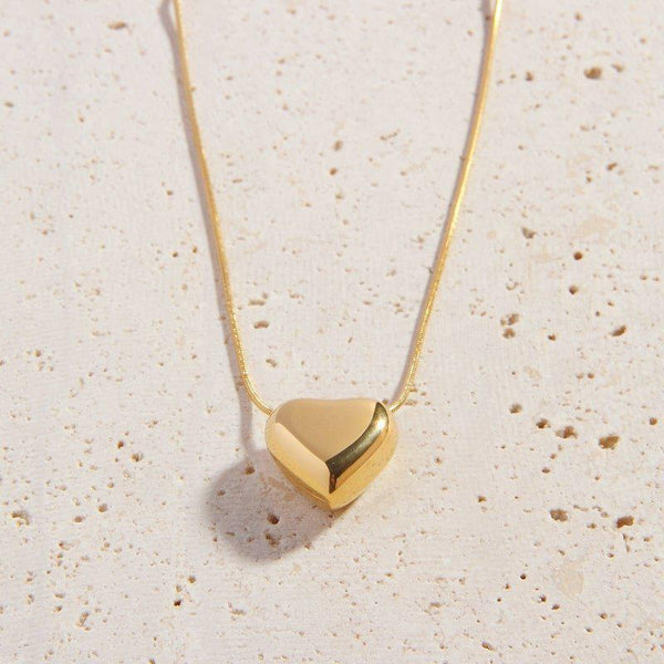 Amour Necklace