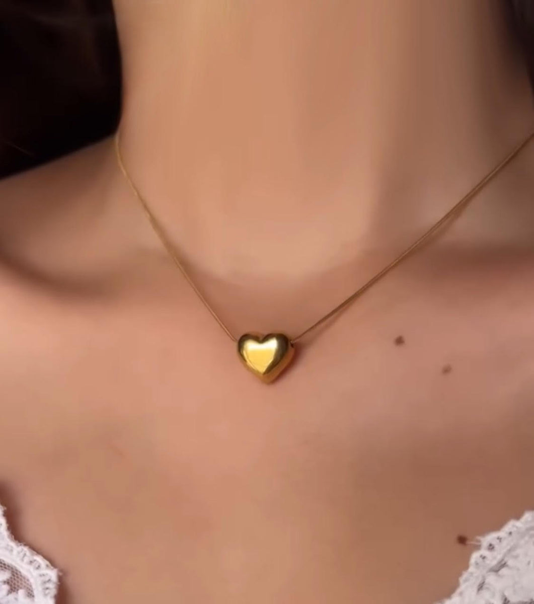 Amour Necklace