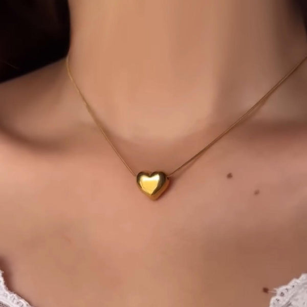 Amour Necklace